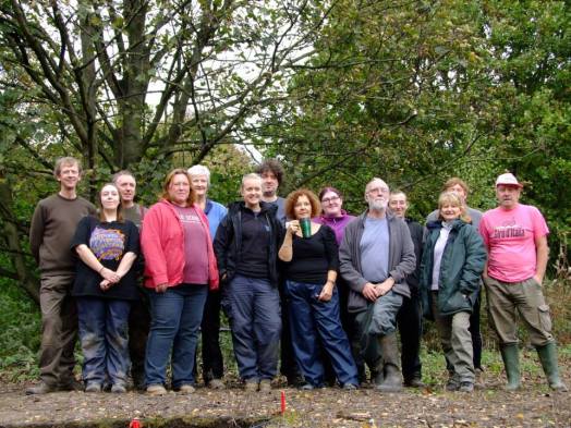 Some of our volunteers and staff on the final dig day